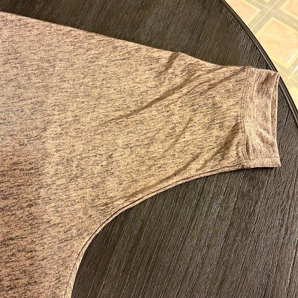 Champagne, gold shimmer blouse, shiny material by Venus - Picture 5 of 6